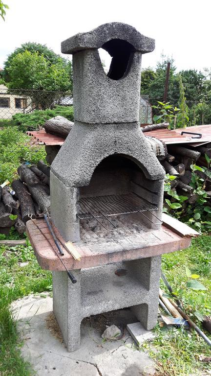 Ubytovanie Tri Sestry ฮราบูชิเซ ภายนอก รูปภาพ